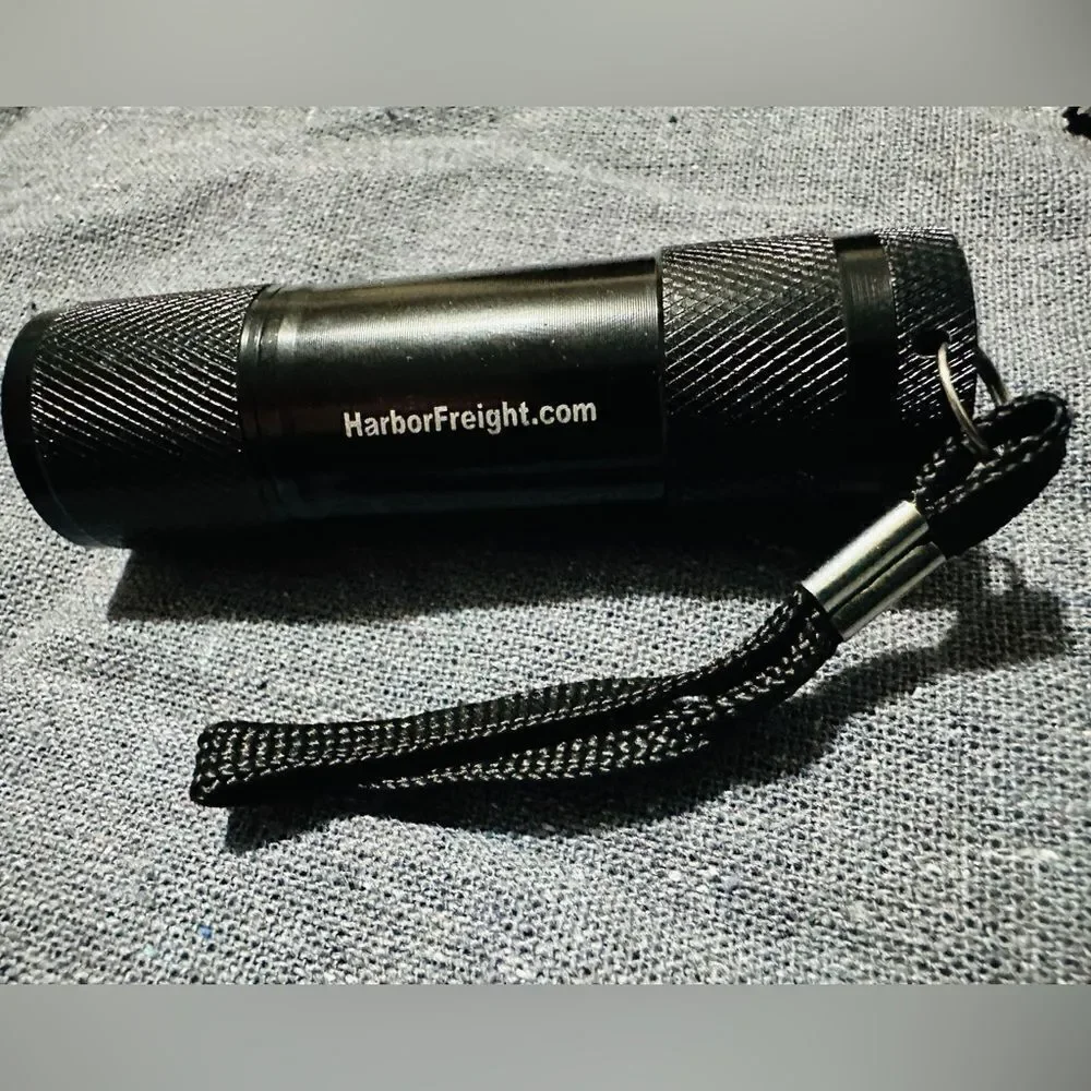 Electronics Gadget Lot –Flashlight, Dual USB Car & Wall Chargers+Stylus Keychain
